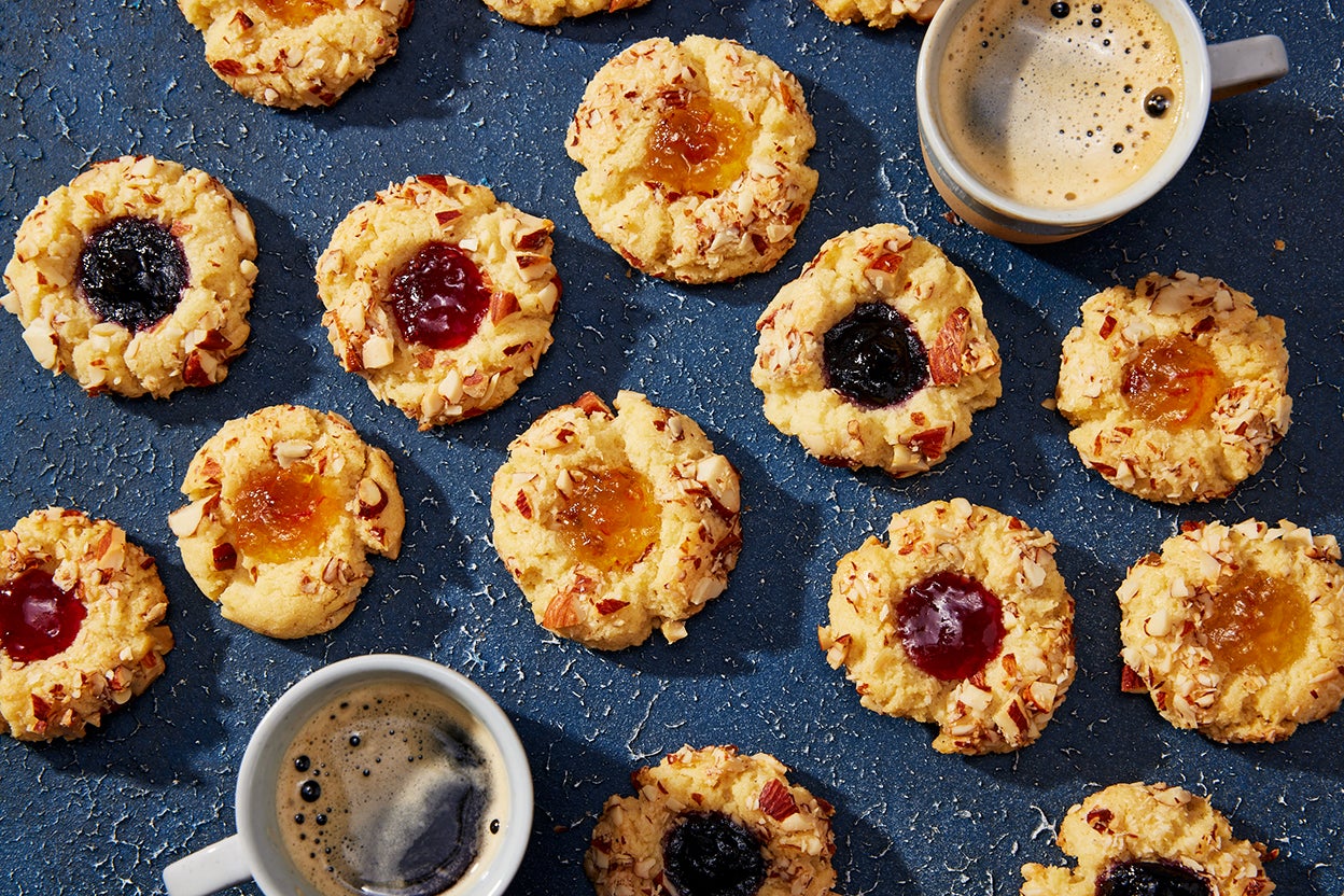 Classic Thumbprint Cookies: Buttery Bliss & Nostalgic Jam Centers